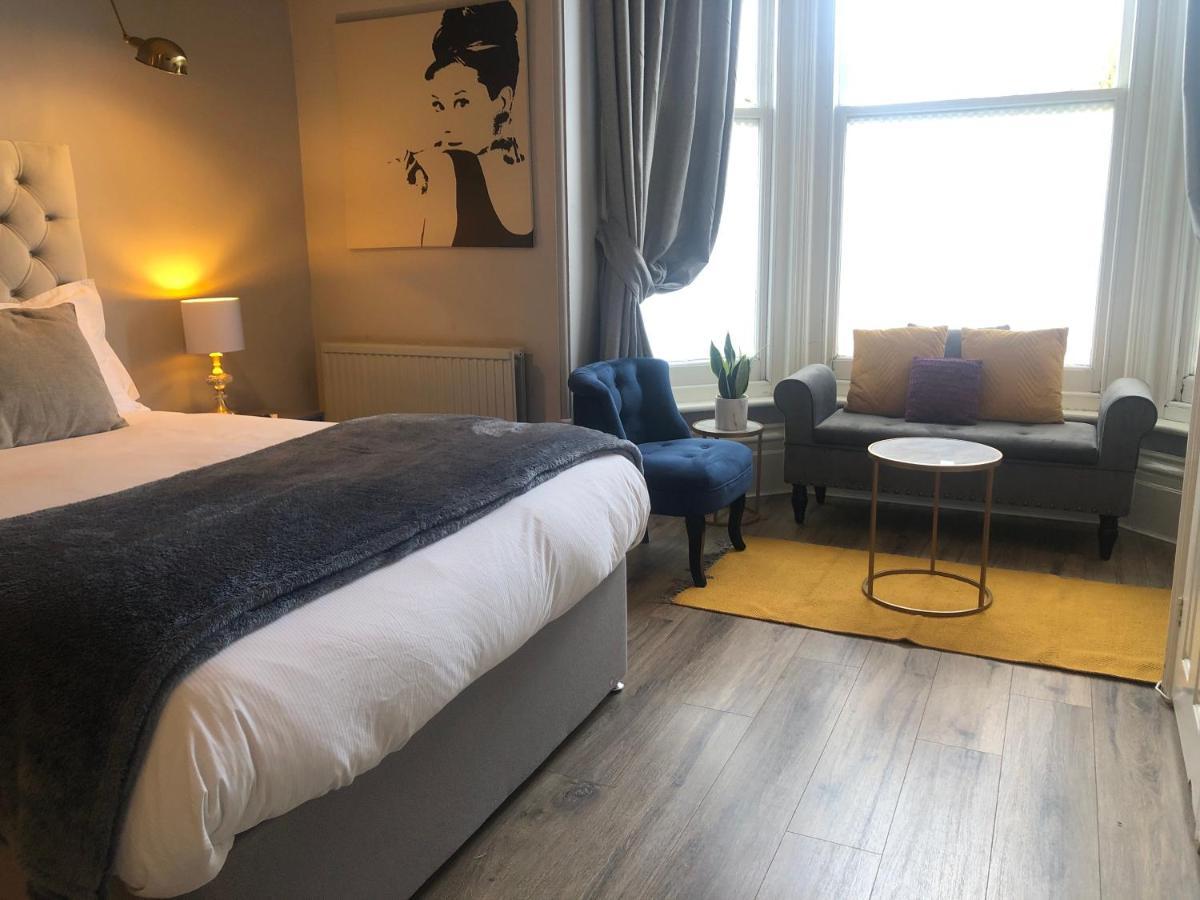 Canterbury Accommodations With Free Car Park Onsite And High Speed Wifi Exterior foto
