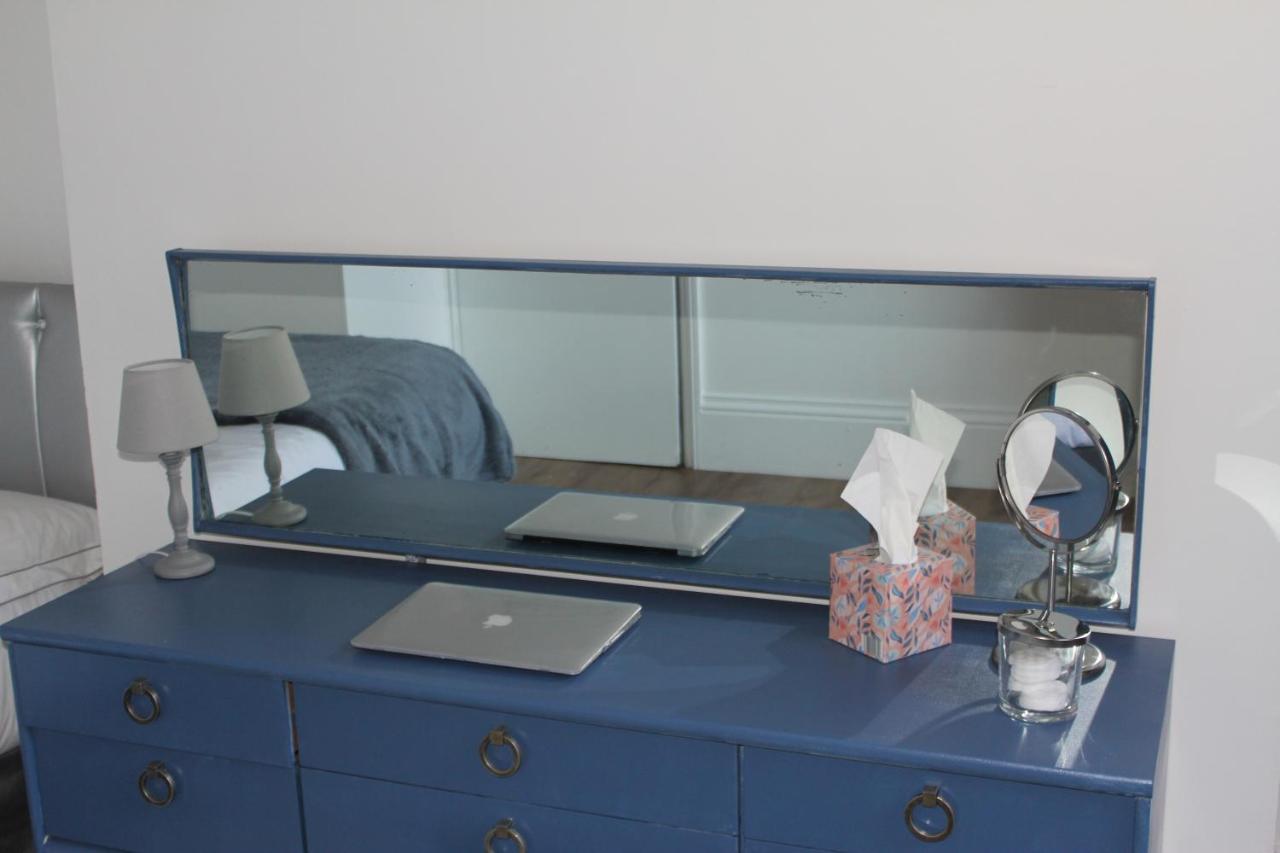 Canterbury Accommodations With Free Car Park Onsite And High Speed Wifi Exterior foto