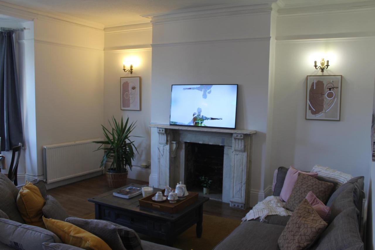 Canterbury Accommodations With Free Car Park Onsite And High Speed Wifi Exterior foto