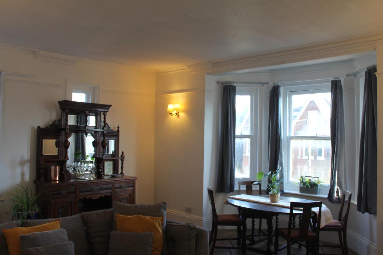 Canterbury Accommodations With Free Car Park Onsite And High Speed Wifi Exterior foto